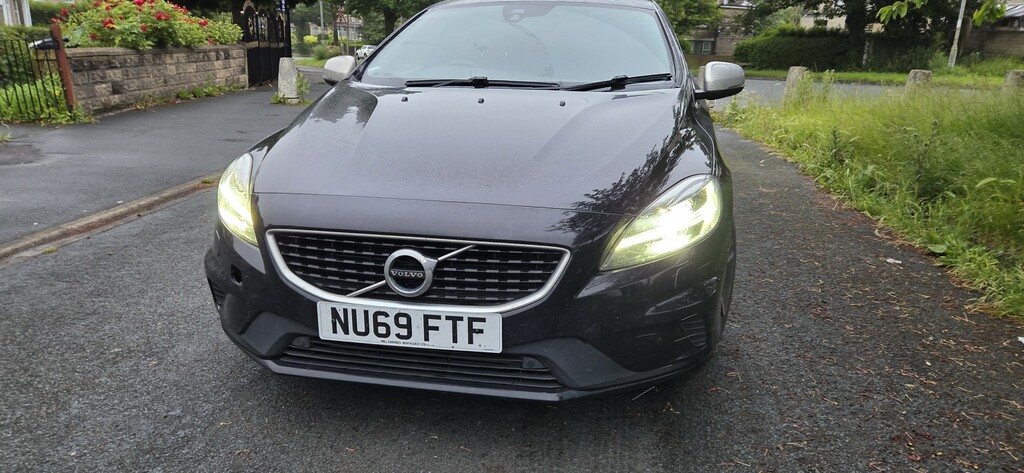 Volvo V40 2.0 R-design Pro T2 Black #3