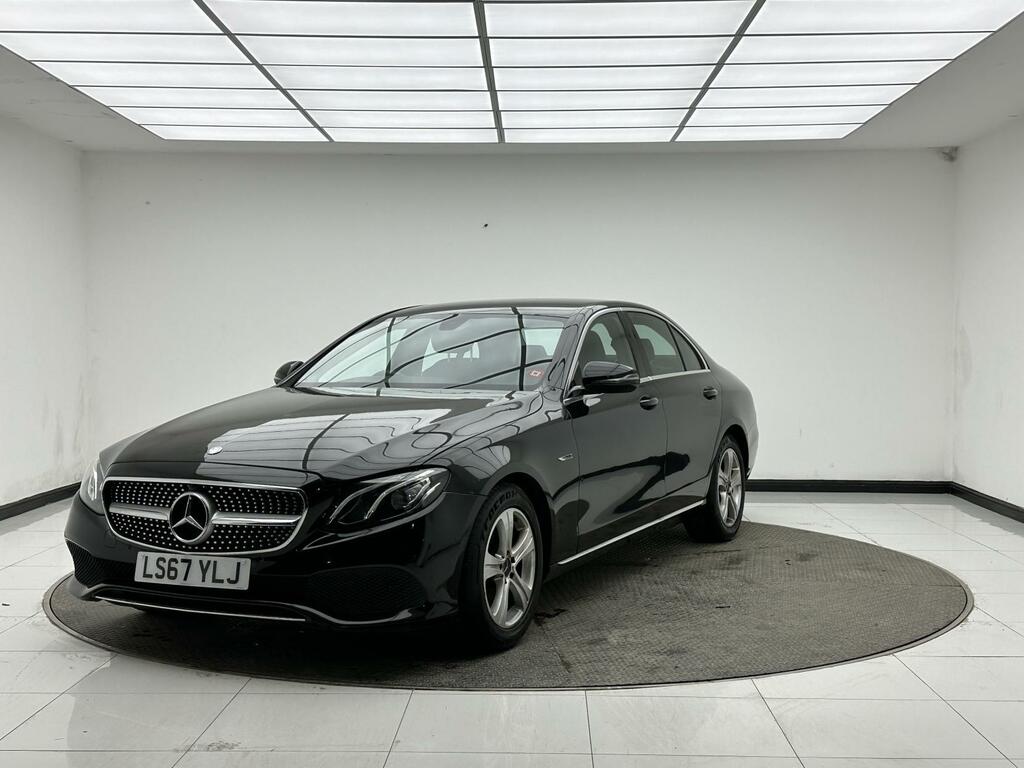 Mercedes-Benz E Class Se Black #3