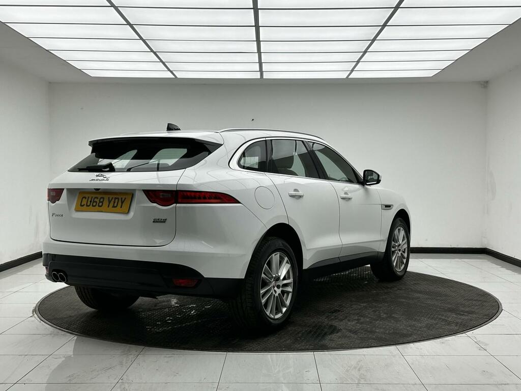 Jaguar F-Pace 2.0 D180 Portfolio Suv Awd Euro 6 CU68YDY White #3