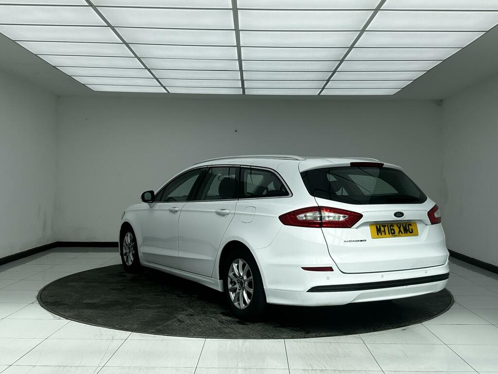 Ford Mondeo Zetec White #4