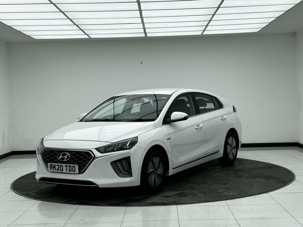 Hyundai Ioniq Premium White #3