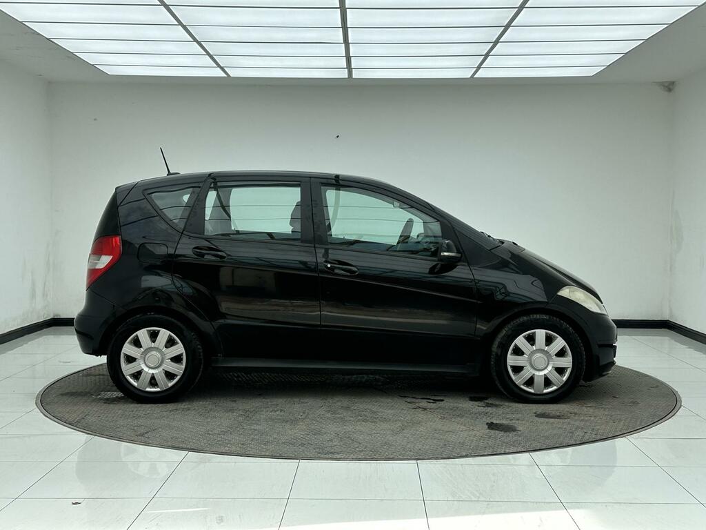 Mercedes-Benz A Class Classic Se Black #6