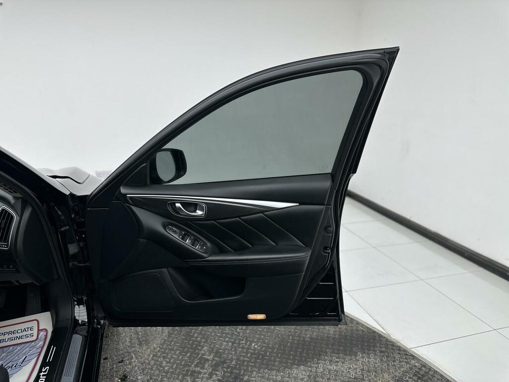 Infiniti Q50 Q50 Executive D Black #12
