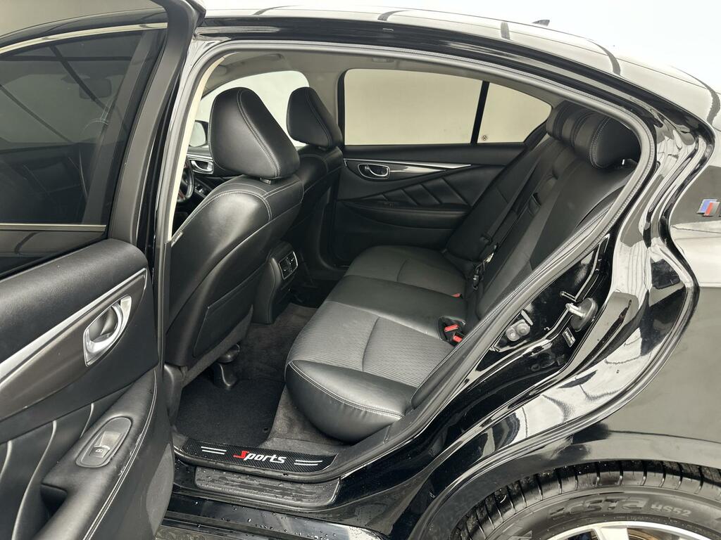 Infiniti Q50 Q50 Executive D Black #18