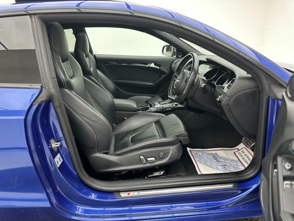 Audi S5 Black Edition Blue #5