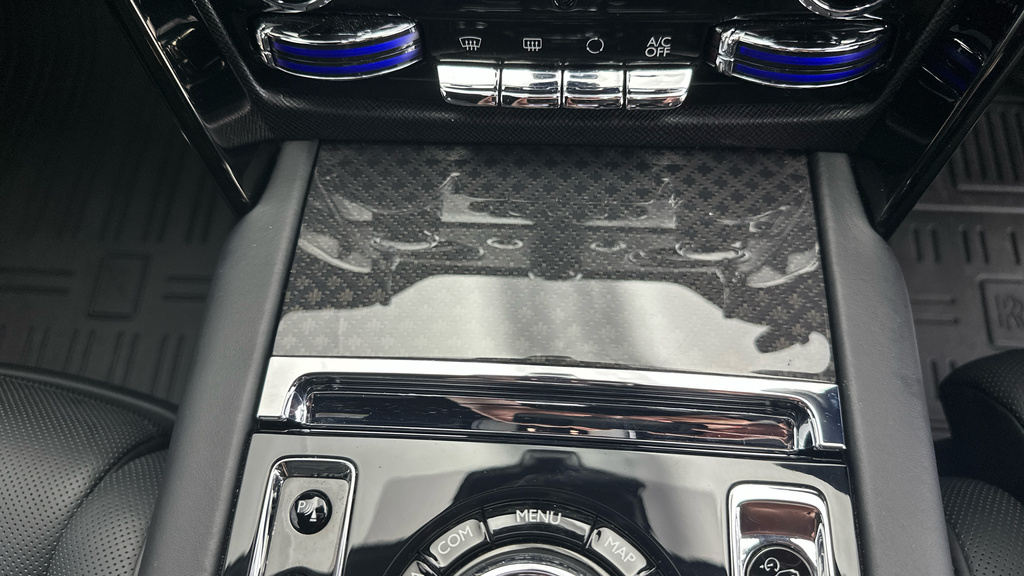 Rolls-Royce Cullinan Black Badge Black #47
