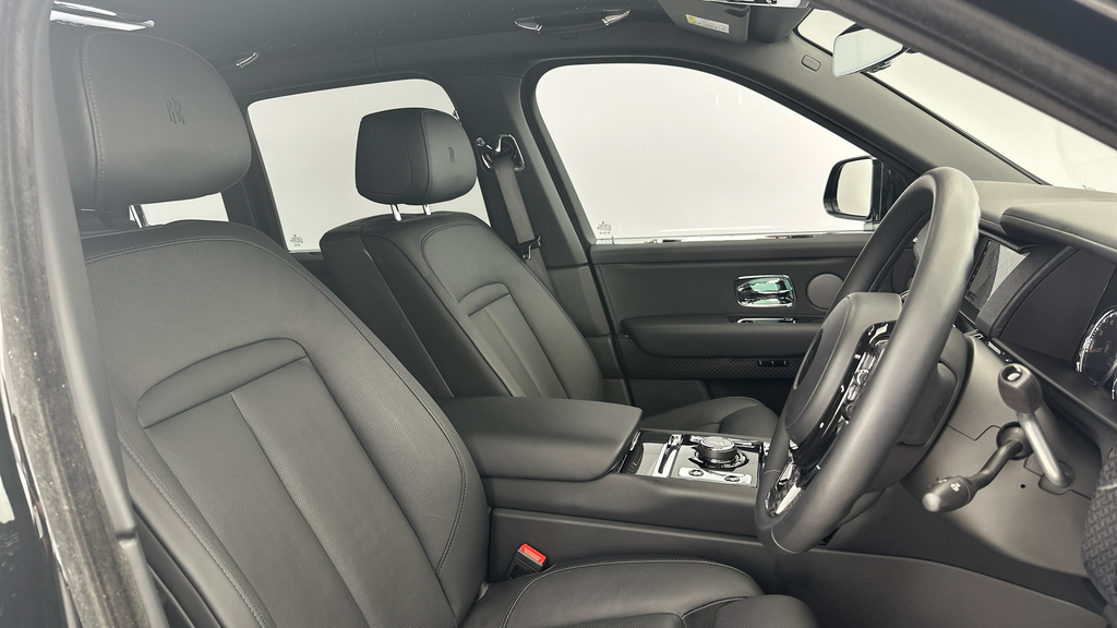 Rolls-Royce Cullinan Black Badge Black #21
