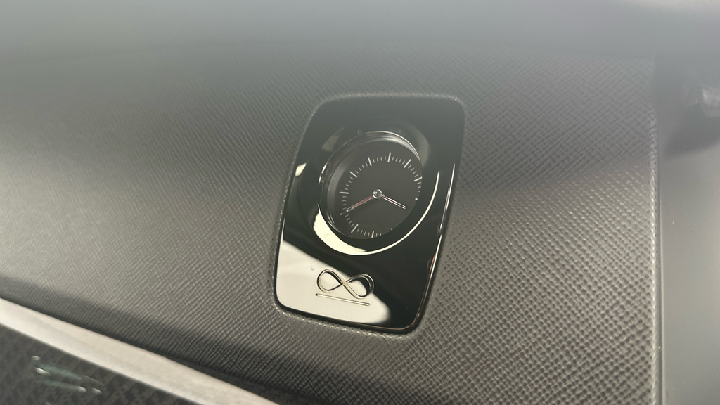 Rolls-Royce Cullinan Black Badge Black #38