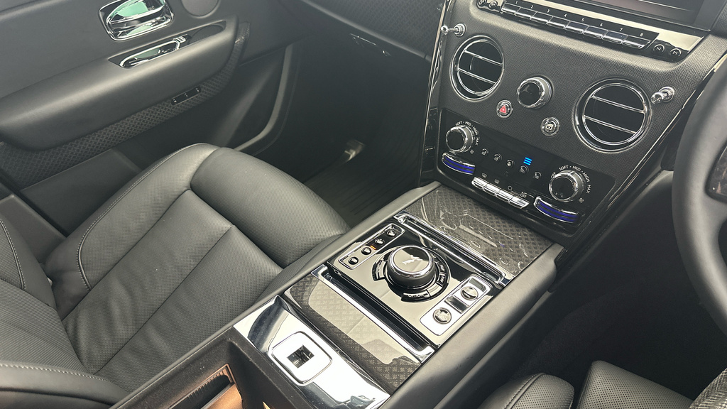 Rolls-Royce Cullinan Black Badge Black #12