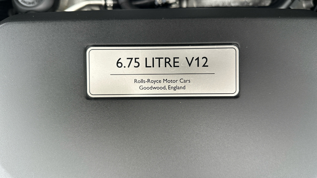 Rolls-Royce Cullinan Black Badge Black #42