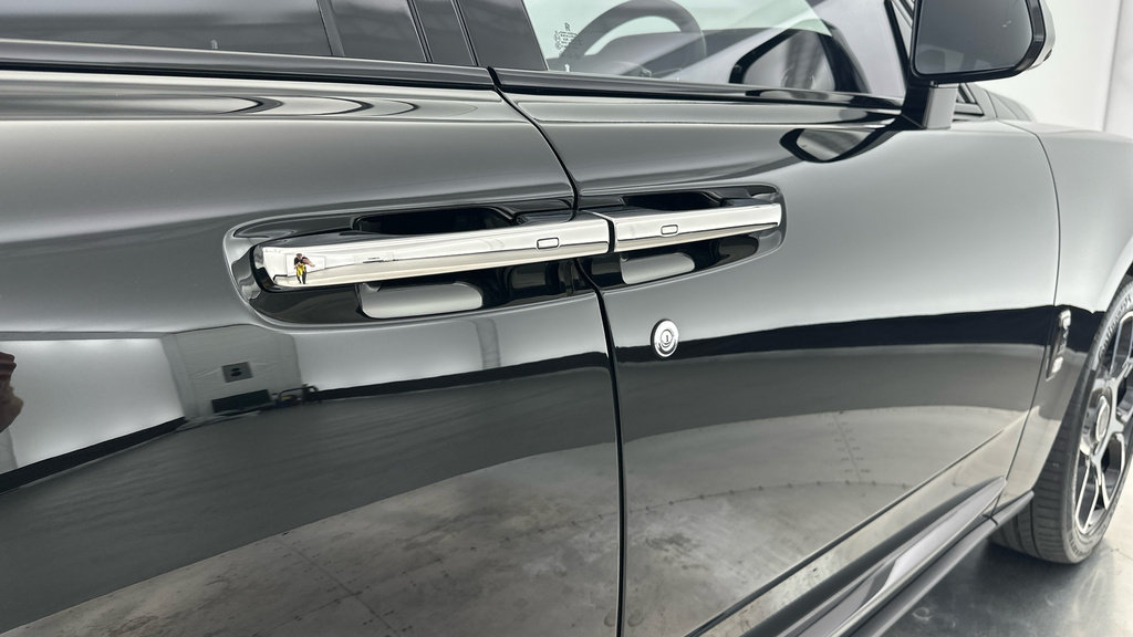 Rolls-Royce Cullinan Black Badge Black #46