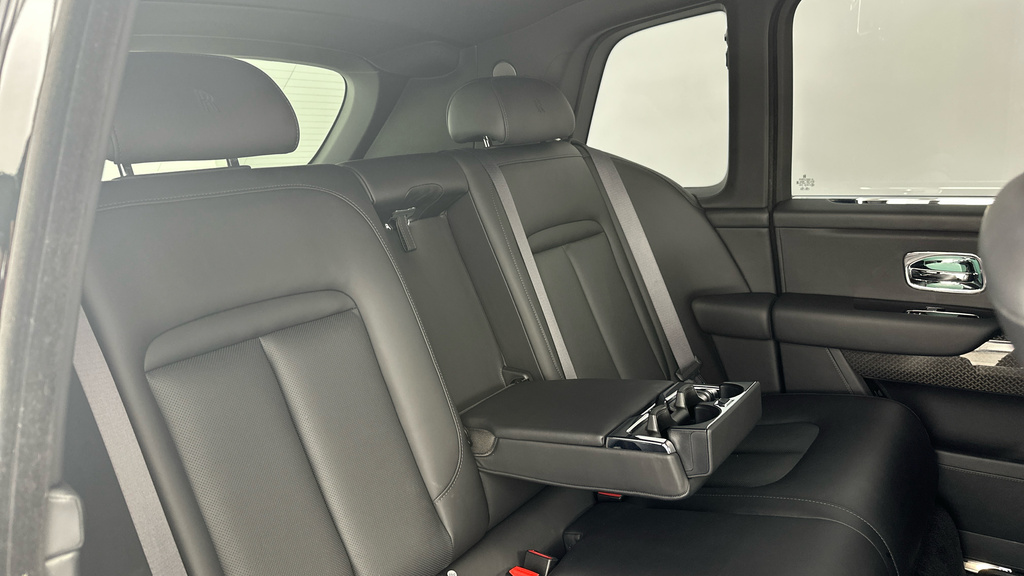 Rolls-Royce Cullinan Black Badge Black #15