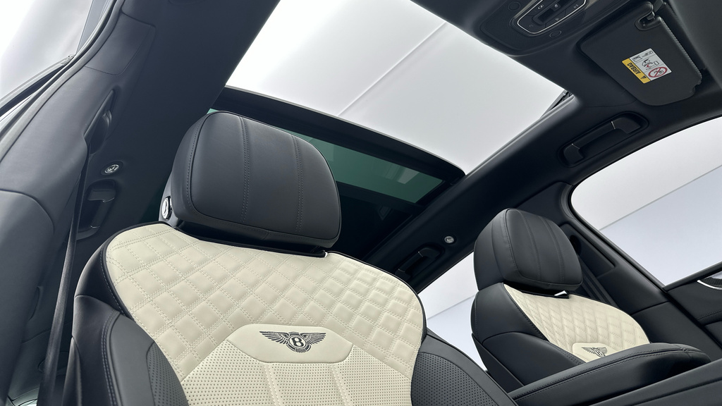 Bentley Bentayga 4.0 V8 First Edition Extended Wheel Base #22
