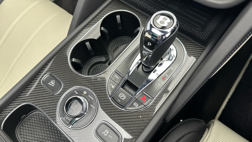 Bentley Bentayga 4.0 V8 First Edition Extended Wheel Base #18