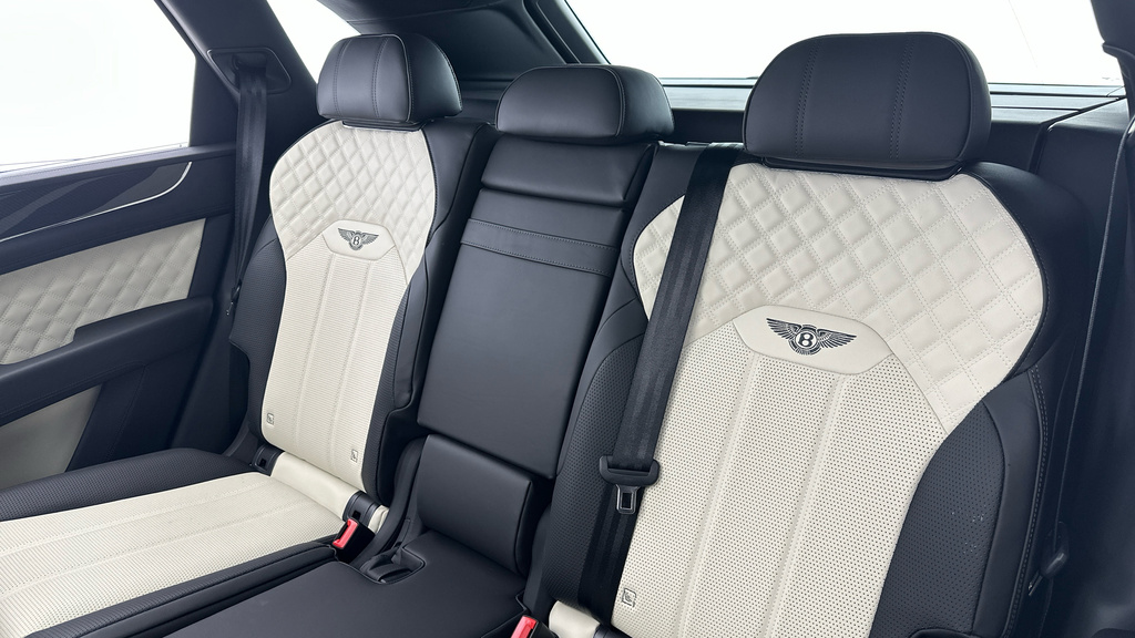 Bentley Bentayga 4.0 V8 First Edition Extended Wheel Base #34