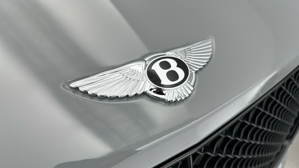 Bentley Bentayga 4.0 V8 First Edition Extended Wheel Base #31