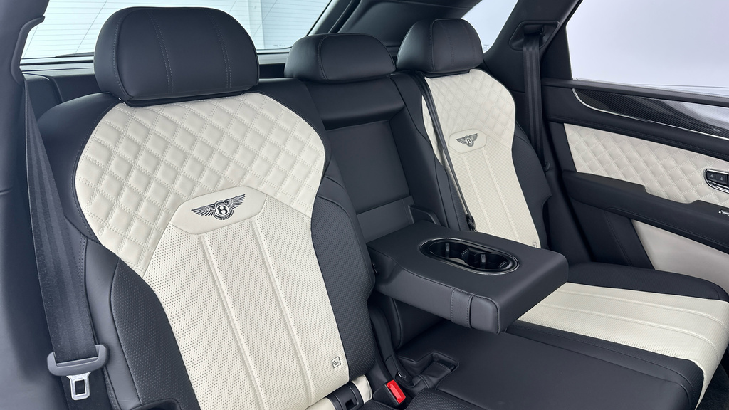 Bentley Bentayga 4.0 V8 First Edition Extended Wheel Base #15