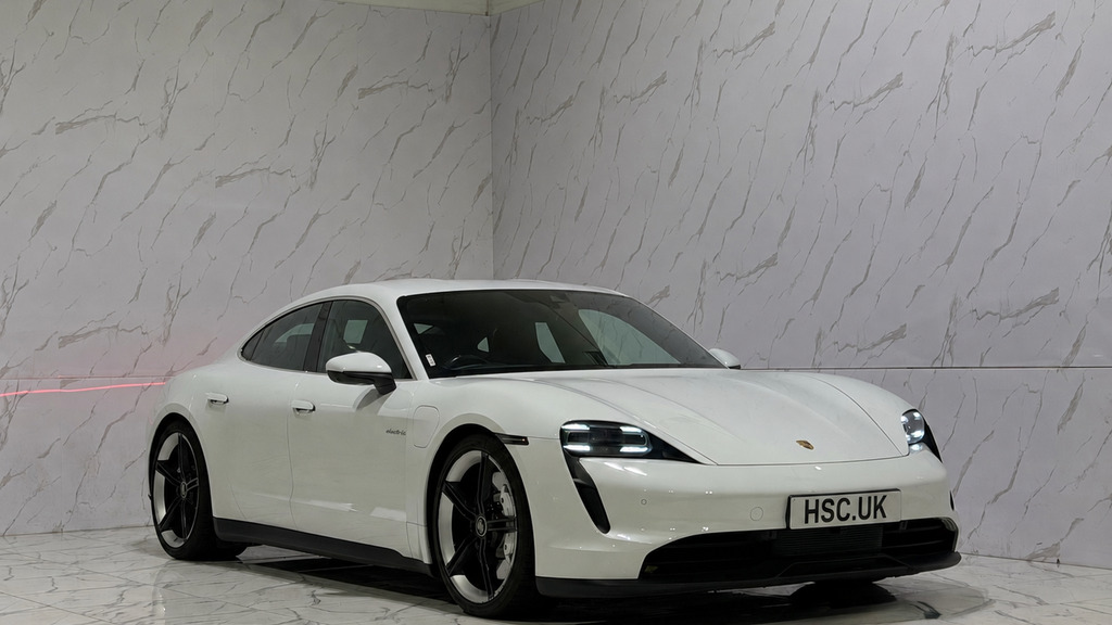 Porsche Taycan Performance 79.2Kwh 4S Saloon 4W White