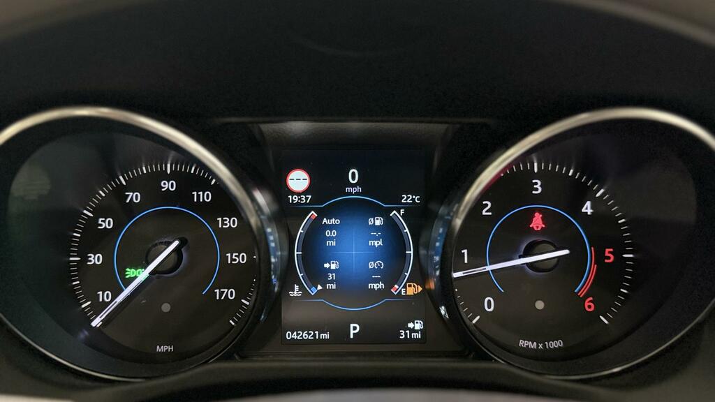 Jaguar XF Portfolio Black #5