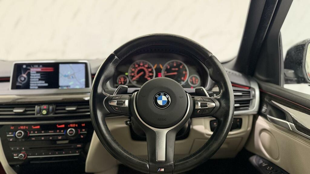 BMW X5 M M50d White #17