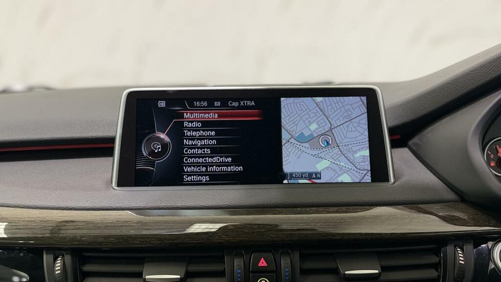 BMW X5 M M50d White #19