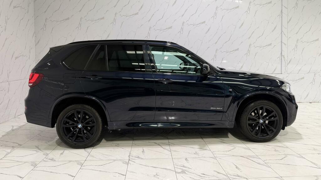BMW X5 M M50d White #38