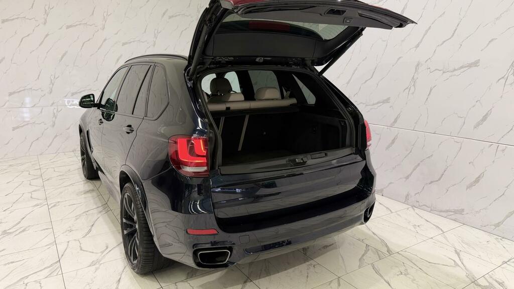 BMW X5 M M50d White #40