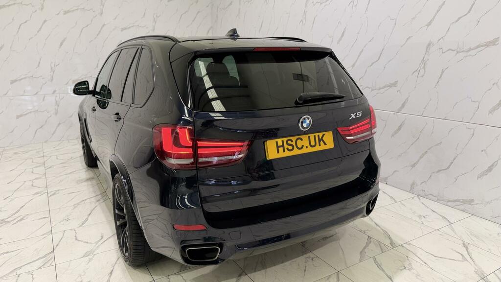 BMW X5 M M50d White #44