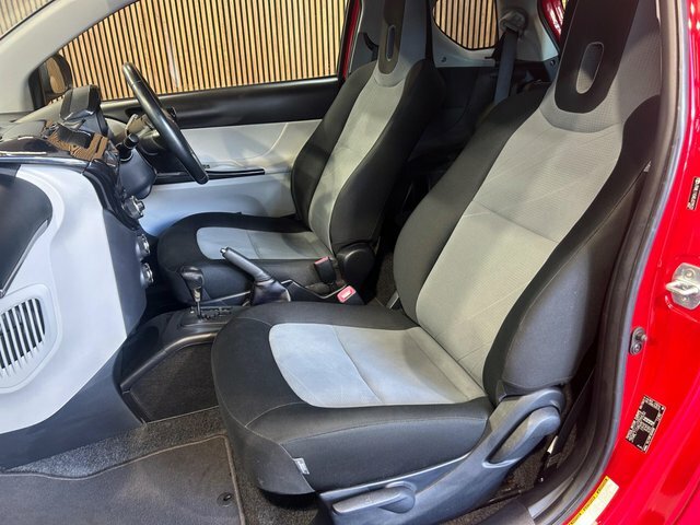 Toyota IQ Red #31