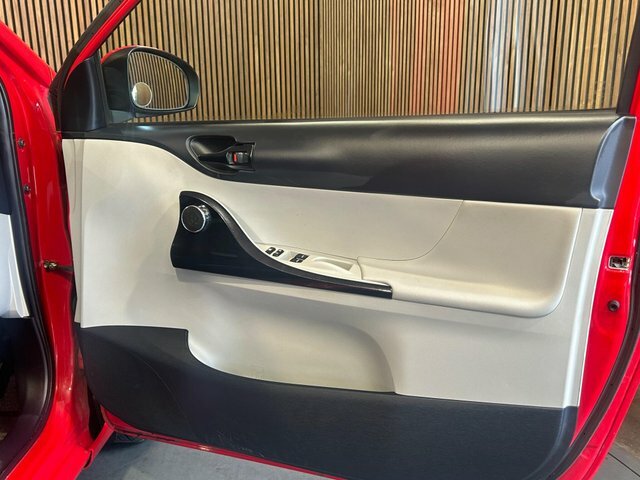 Toyota IQ Red #23
