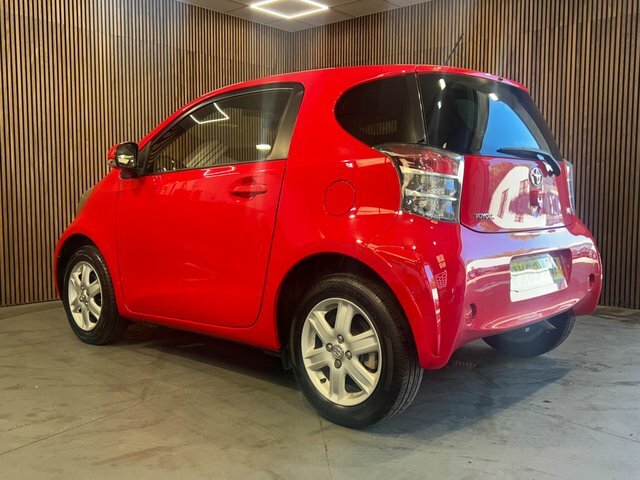 Toyota IQ Red #39