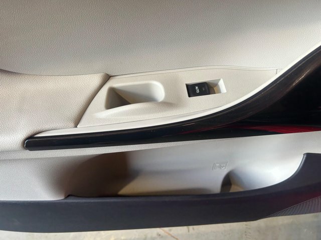 Toyota IQ Red #35