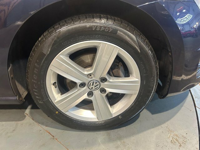 Volkswagen Golf 1.6 Tdi Bluemotion Tech Se Euro 5 Ss Red #32