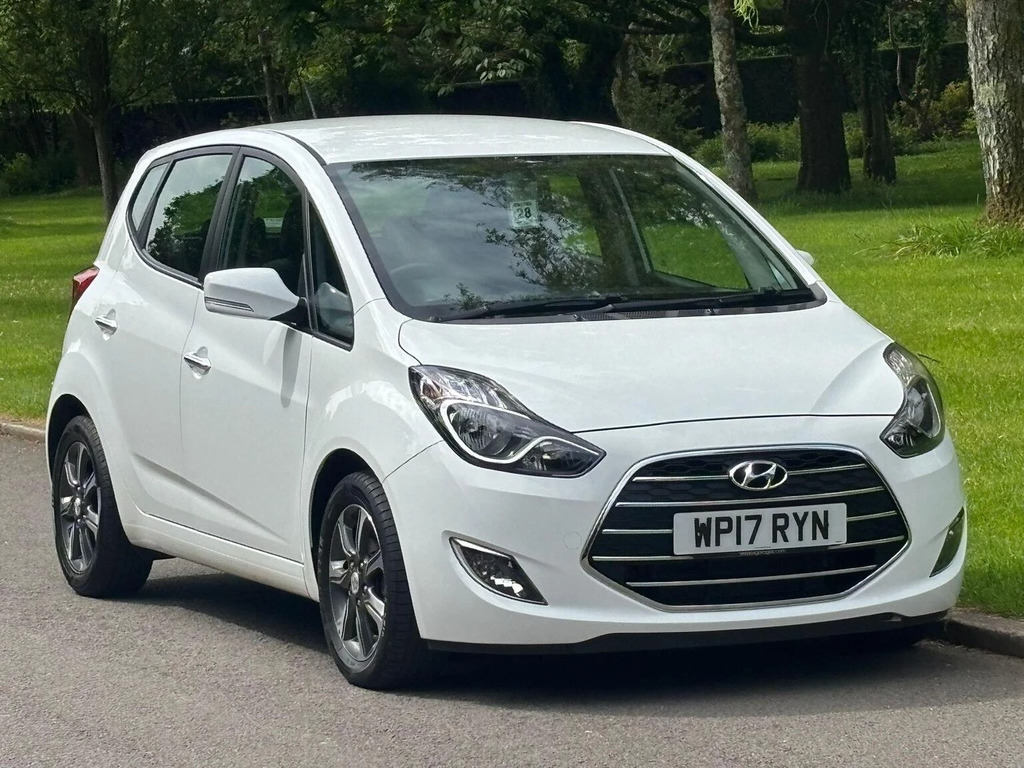 Hyundai Ix20 Hatchback 1.4 Blue Drive Se Euro 6 Ss 2017 WP17RYN White #2
