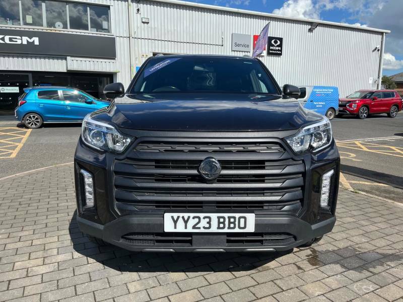 SsangYong Musso Double Cab Pick Up 202 Saracen Black #2