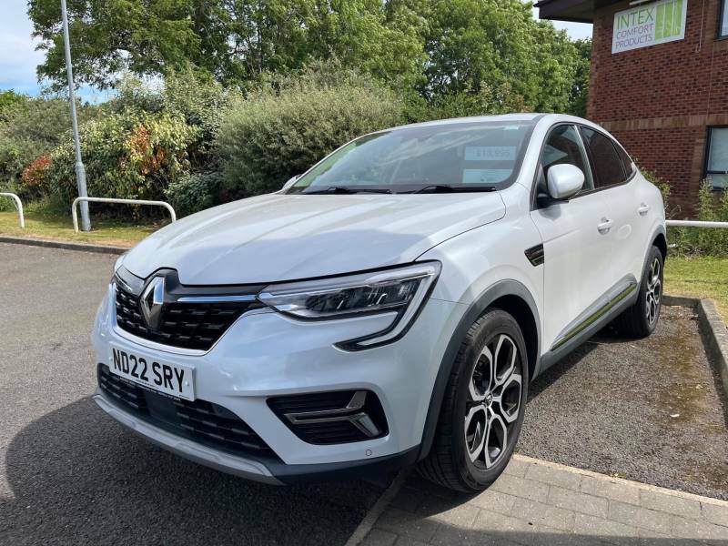 Renault Arkana 1.6 E-tech Hybrid 145 S Edition White #3