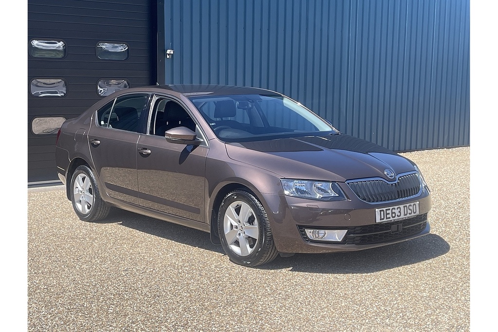 Skoda Octavia Tdi Elegance 2013 U2578 Brown