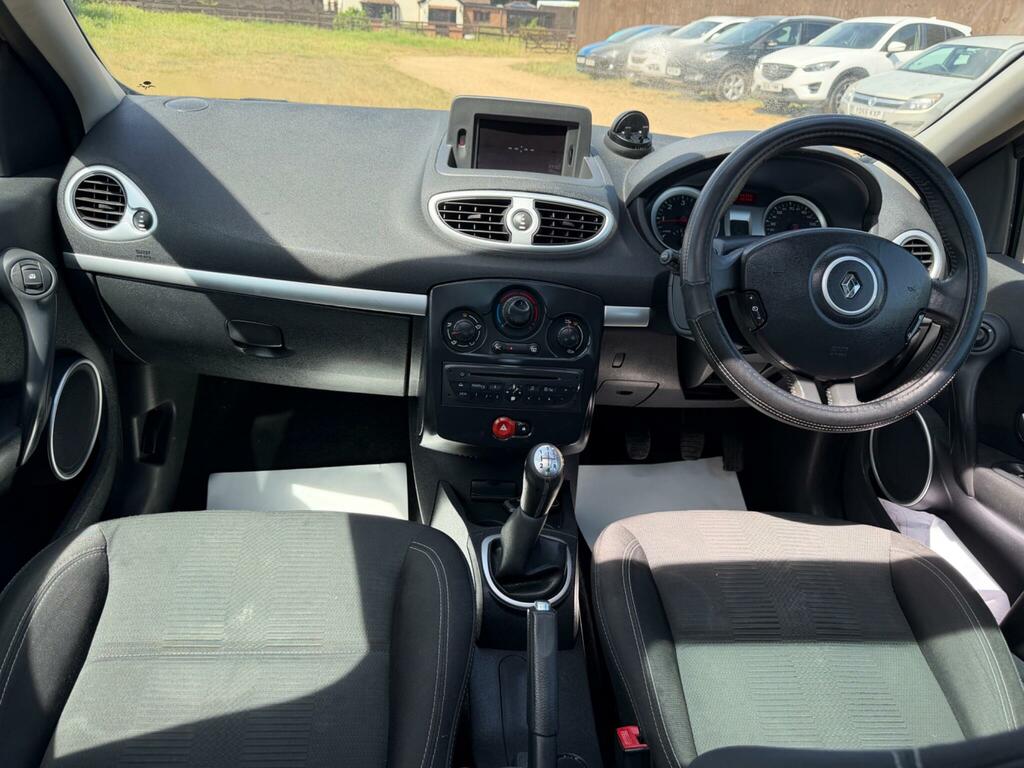 Renault Clio 1.5 Dci Dynamique Tomtom Euro 4 Beige #6