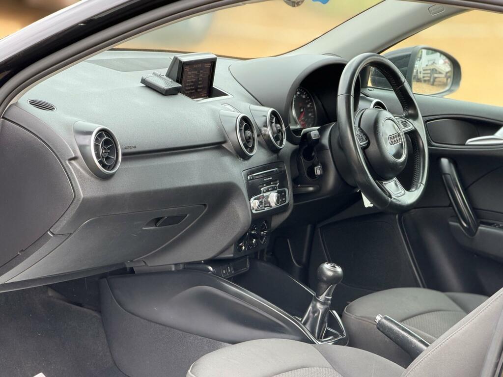 Audi A1 1.0 Tfsi Se Euro 6 Ss Black #6
