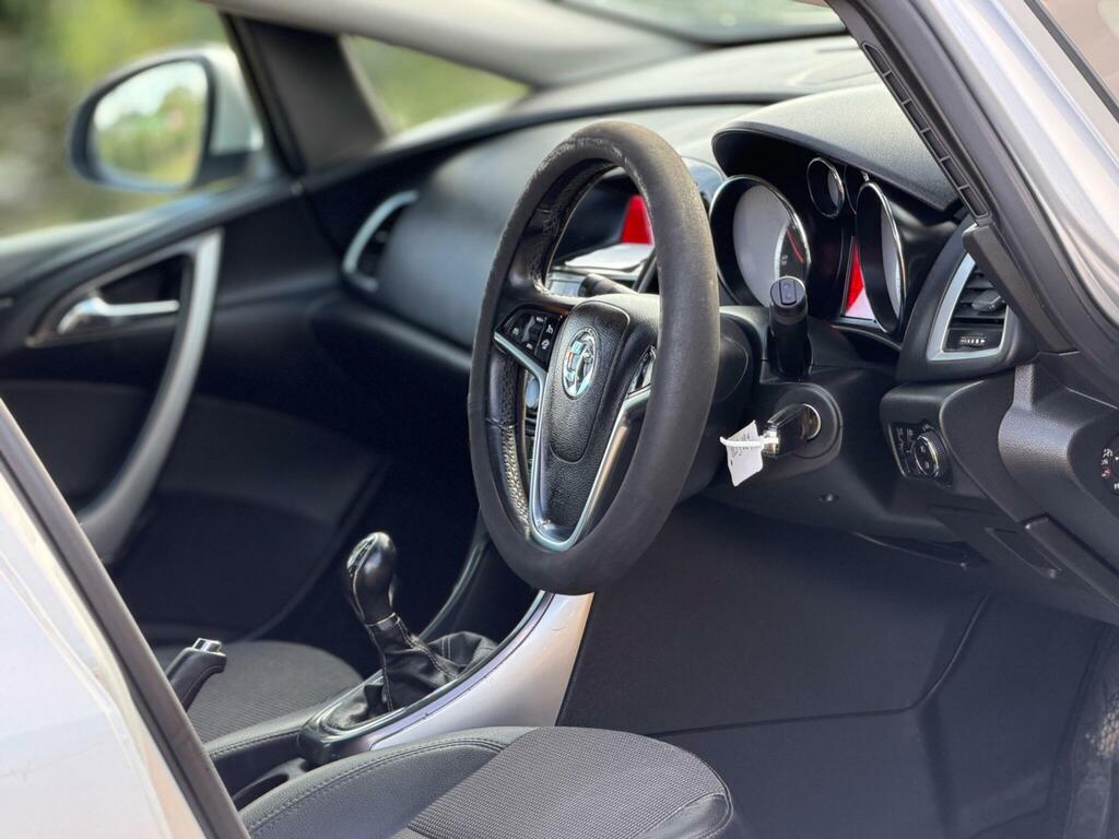 Vauxhall Astra 1.4 Sri Ss 138 Bhp White #25