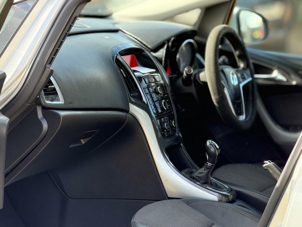 Vauxhall Astra 1.4 Sri Ss 138 Bhp White #7