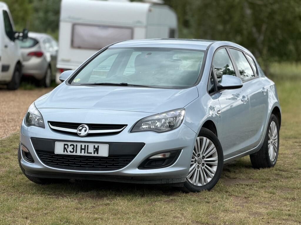 Vauxhall Astra Estate Red #19