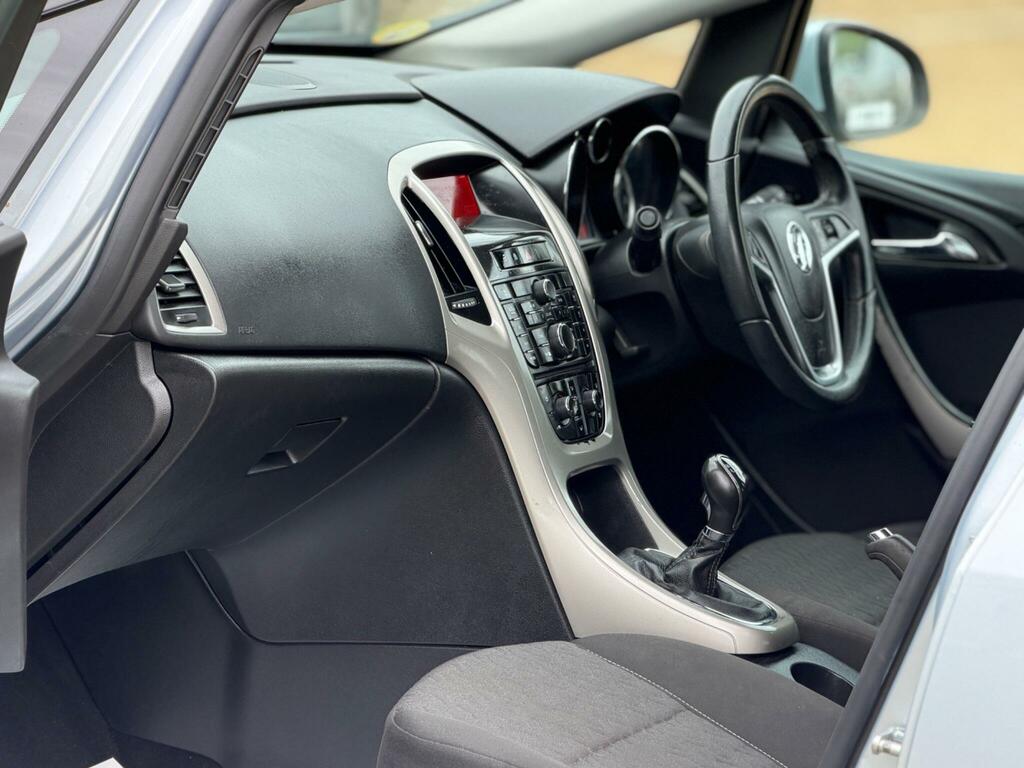 Vauxhall Astra Estate Red #21