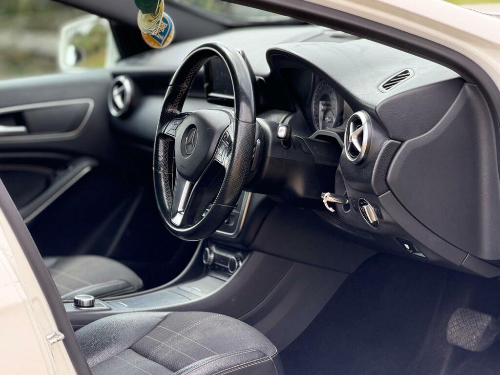 Mercedes-Benz A Class 1.4 A Swb Hatchback Blue #32