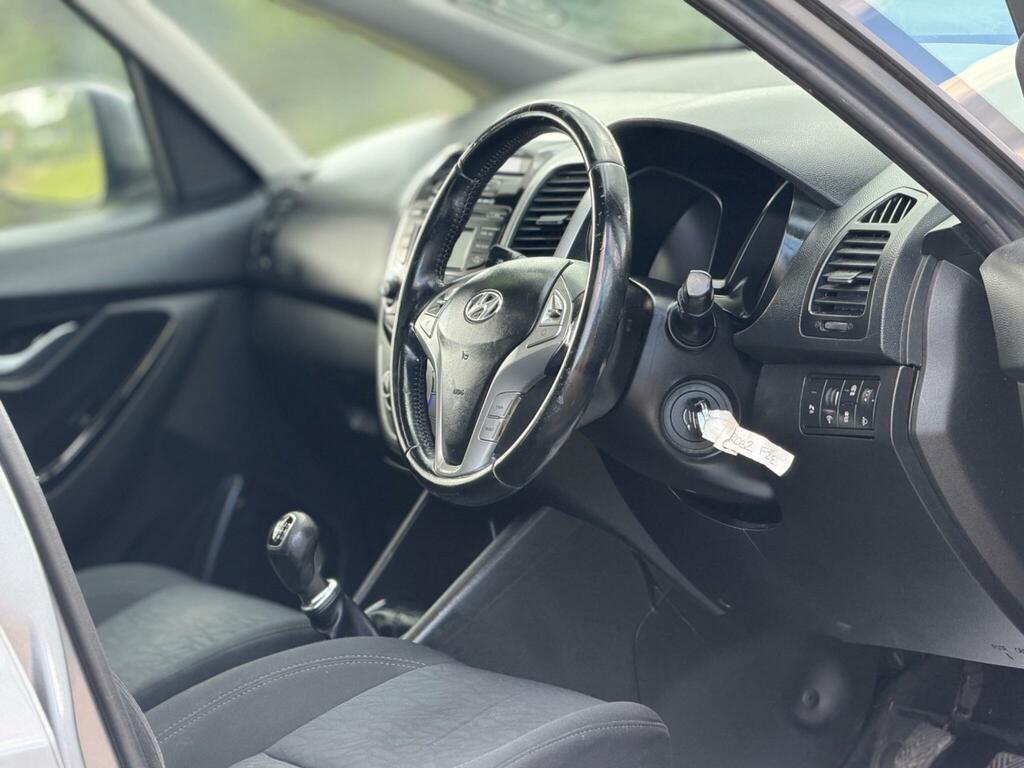Hyundai Ix20 Petrol #13