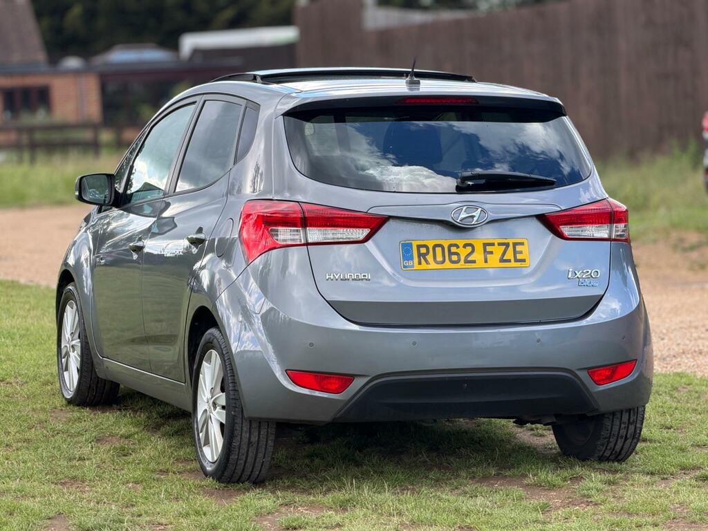 Hyundai Ix20 1.6 Crdi Style Euro 5 Ss Grey #4