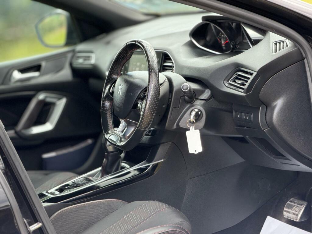 Peugeot 308 1.2 Puretech Gt Line Eat Euro 6 Ss Black #2