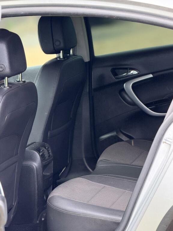 Vauxhall Insignia Hatchback Silver #8