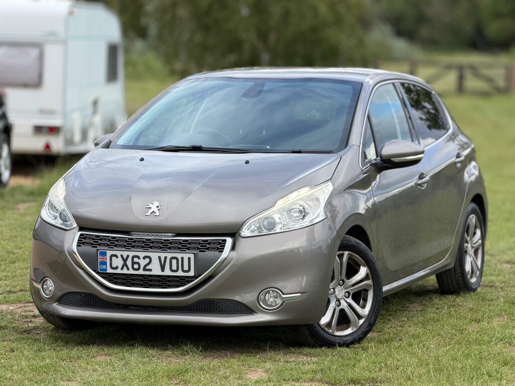 Peugeot 208 1.6 E-hdi Allure Euro 5 Ss CX62VOU Grey #3