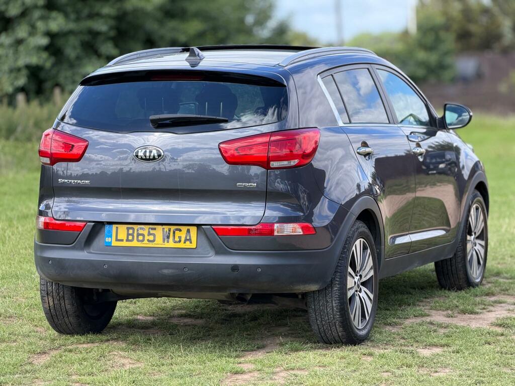 Kia Sportage 2 White #21